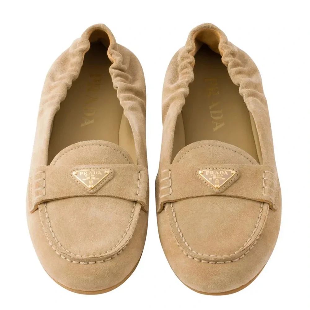 Prada Ecru Beige Suede Logo Scrunch Loafer Ballerina Ballet Moccasin Flat 38 - Picture 8 of 16